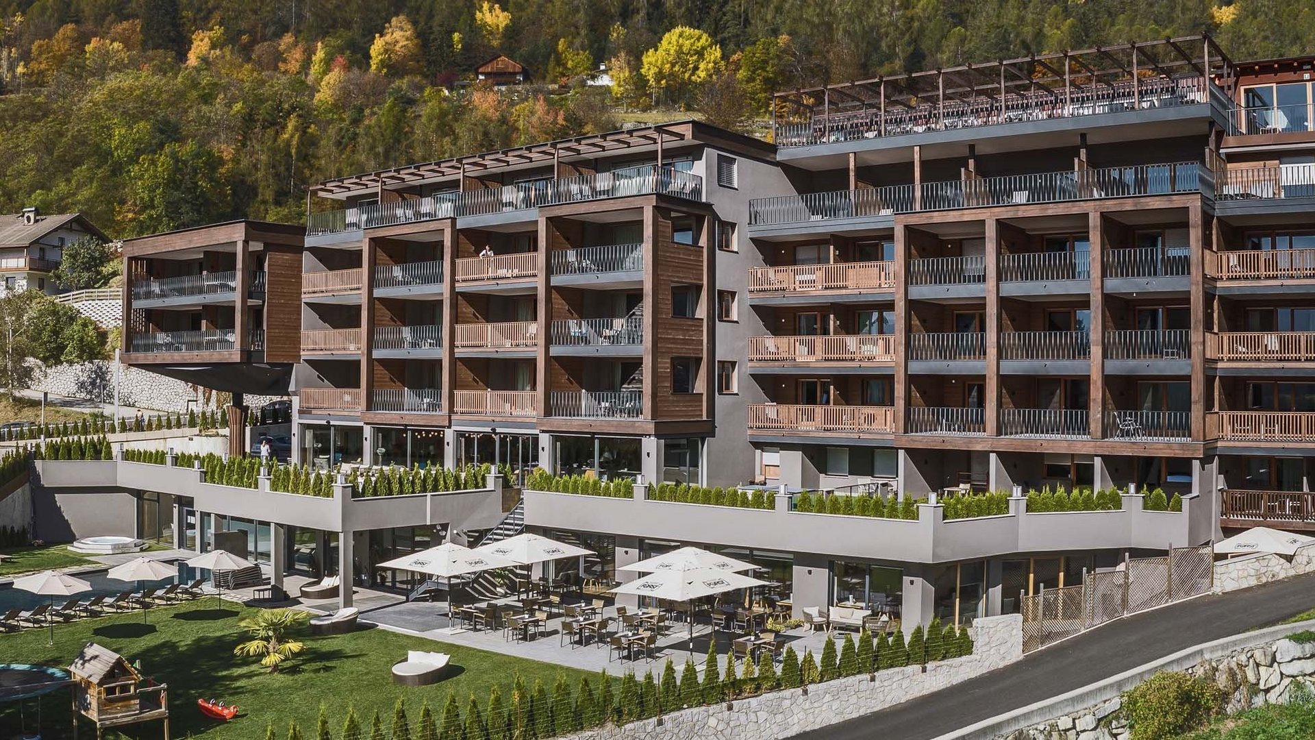 Hotel in Mühlbach, Val Pusteria/Pustertal: Molaris Lodges