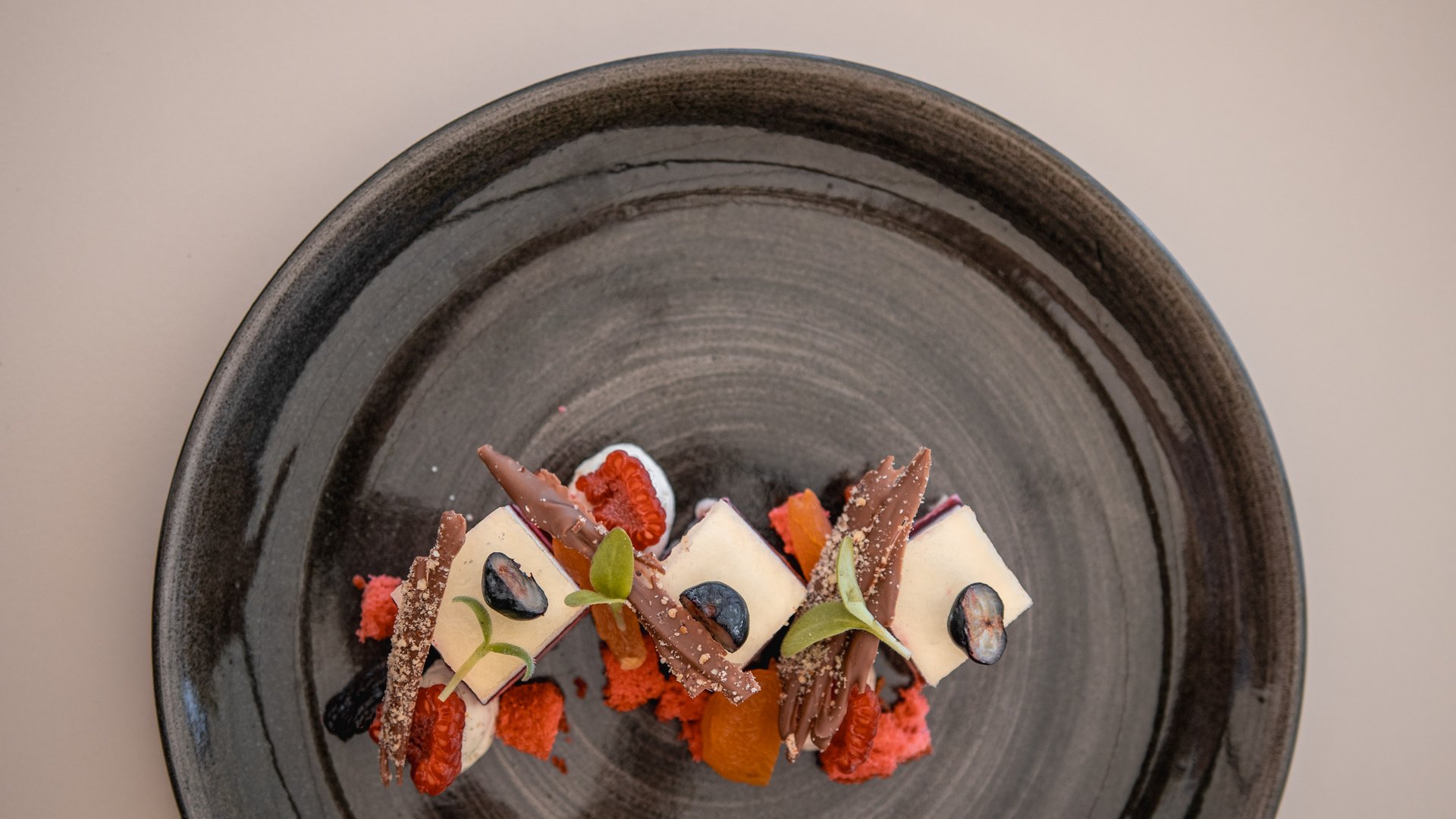 Hotel with three-quarter board at Molaris Lodges in South Tyrol Hotel with three-quarter board at Molaris Lodges in South Tyrol